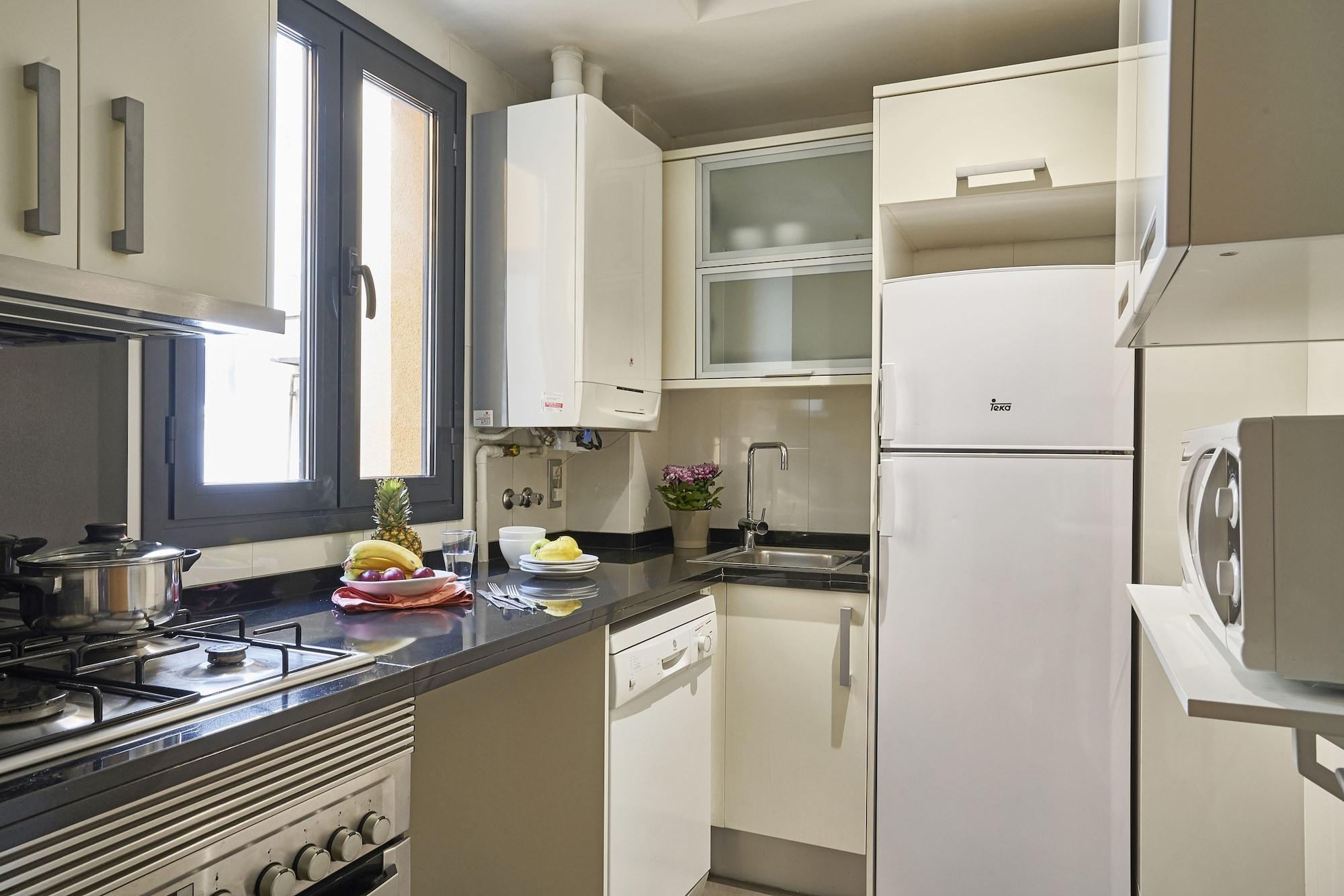 Ainb Sagrada Familia Apartments Barcelona Exterior photo